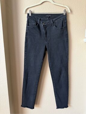 High-Rise Black Skinny Jeans with Raw Hem